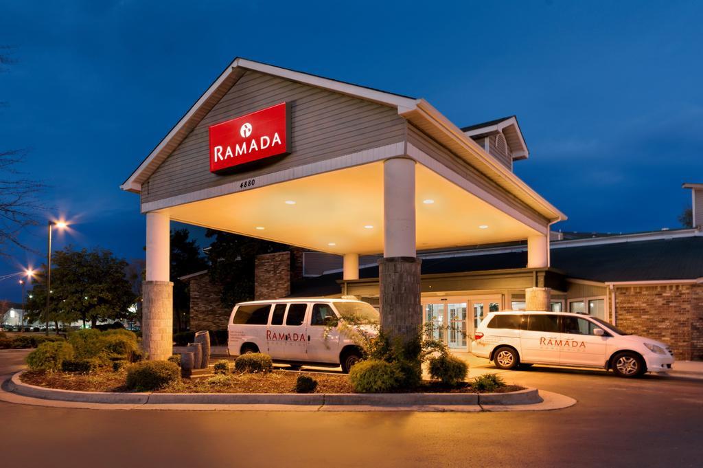 Ramada Хантсвилл Экстерьер фото
